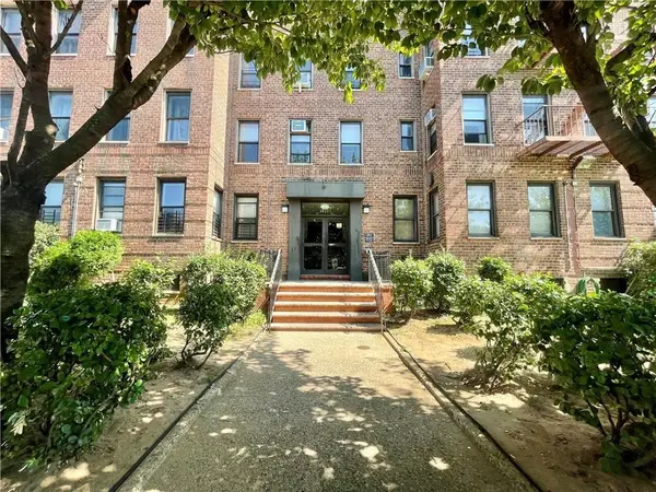 1811 Ocean Parkway #6M, Brooklyn, NY 11223