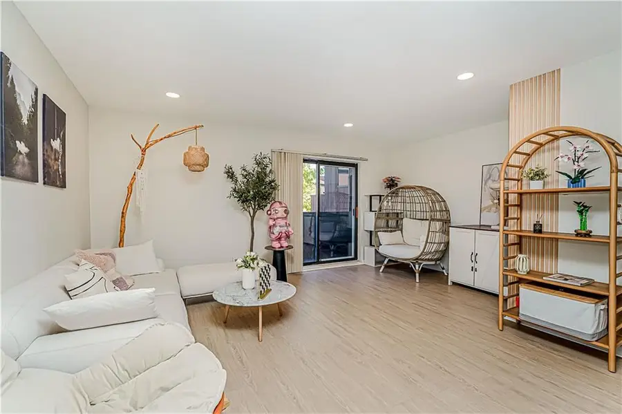 999 West Fingerboard Road, Staten Island, NY 10304 - #2