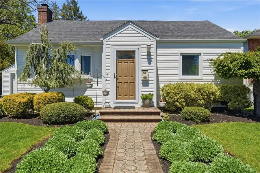 15 Russel Avenue, Bethpage, NY 11714 - #3