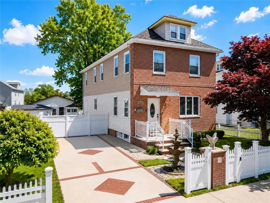 218 3rd Street, Staten Island, NY 10306 - #2