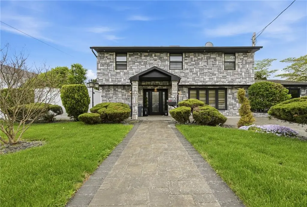 274 North Utica Avenue, Massapequa, NY 11758 - #1