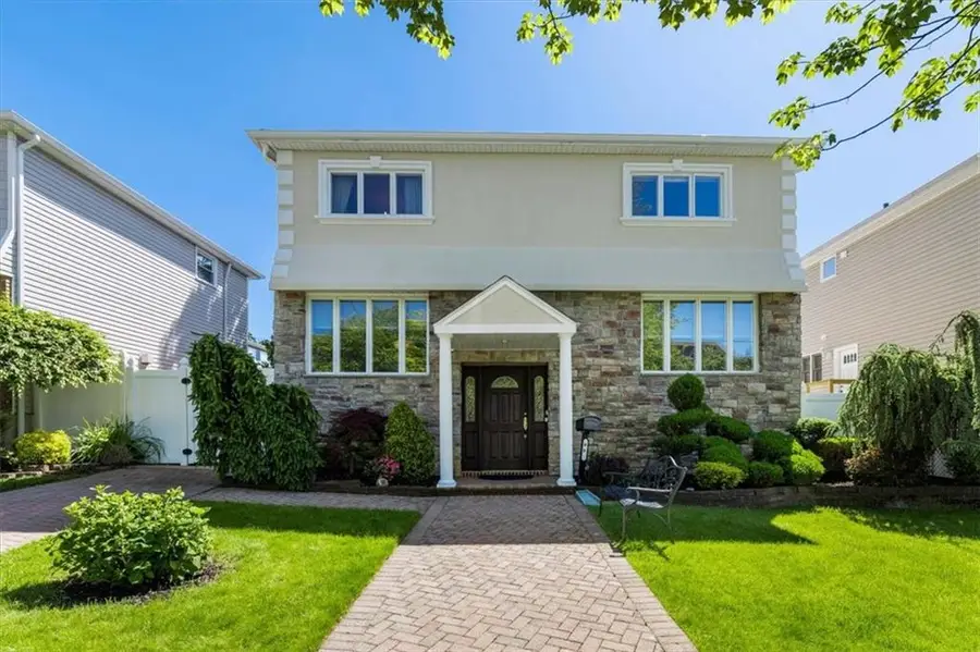 99 Connor Avenue, Staten Island, NY 10314 - #2