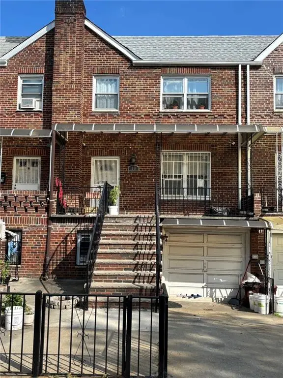 35 Bay 32nd Street, Brooklyn, NY 11214