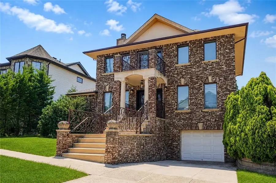 14 Walnut Place, Staten Island, NY 10306 - #2