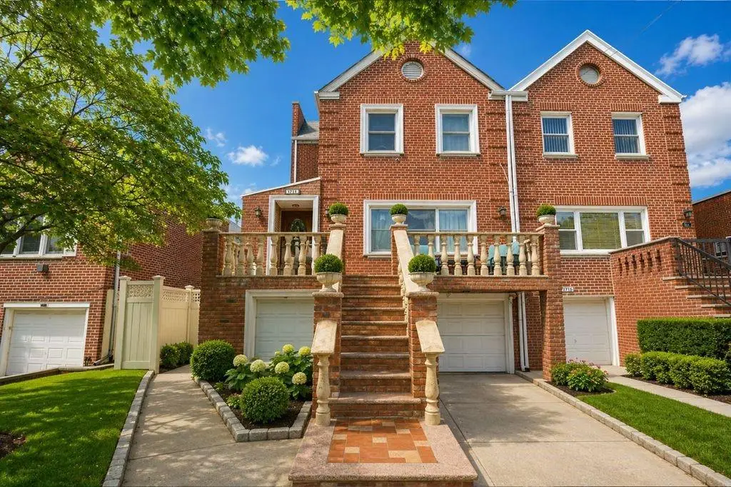 1711 Gerritsen Avenue, Brooklyn, NY 11229 - #1