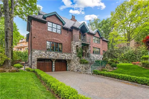 347 Deere Park Place, Staten  Island, NY 10301