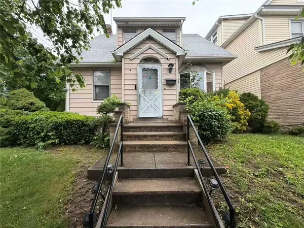 7601 164th Street, Fresh Meadows, NY 11366