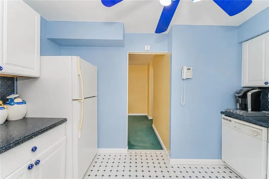 412 Maryland Avenue #2B, Staten Island, NY 10304 - #3