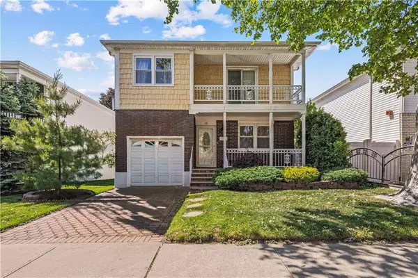 28 Rockne Street, Staten  Island, NY 10314