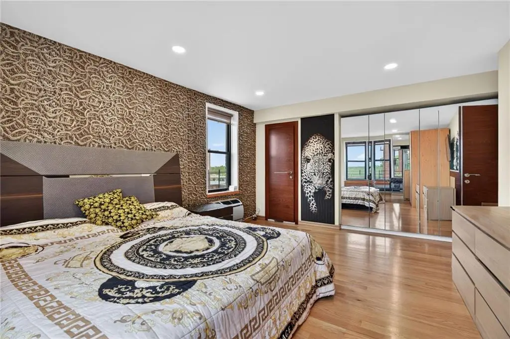 2546 East 13th Street #E16, Brooklyn, NY 11235 - #1