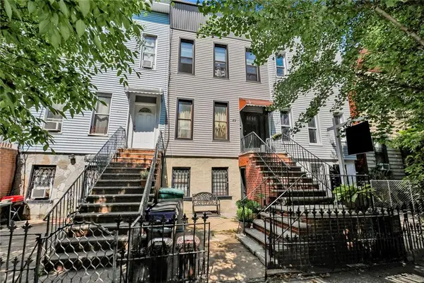 22 Roosevelt Place, Brooklyn, NY 11233