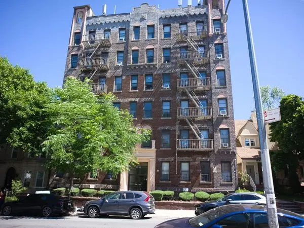 219 78th Street #3D, Brooklyn, NY 11209