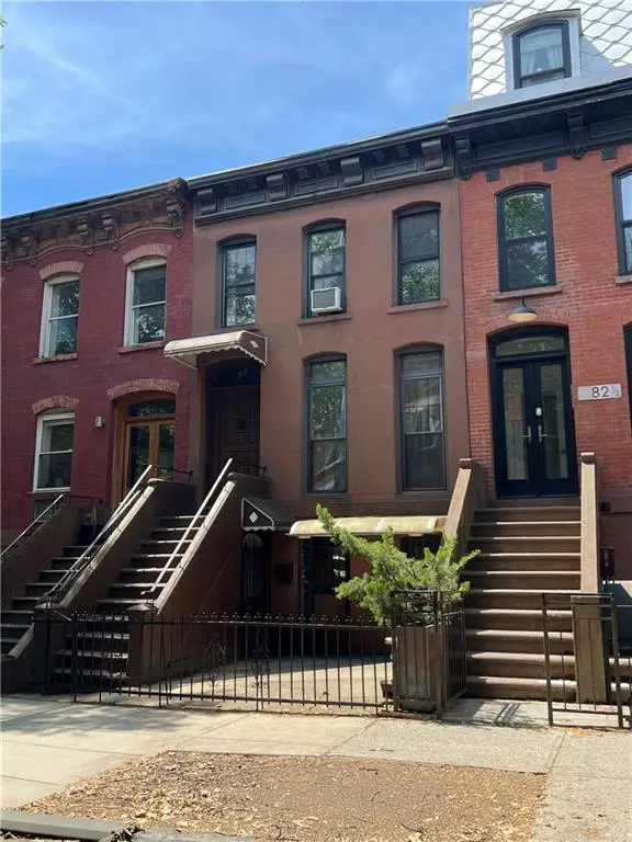 84 Douglass Street, Brooklyn, NY 11231