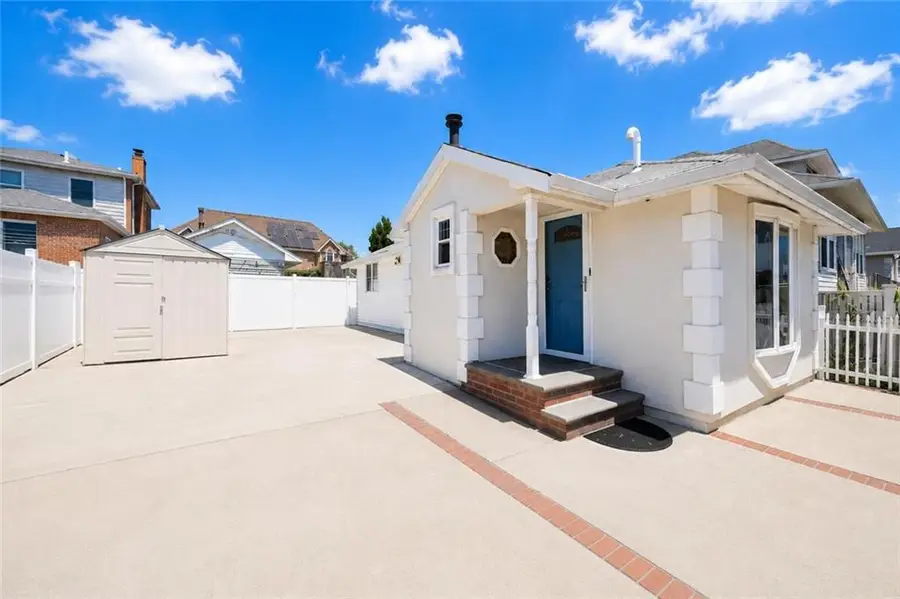 21 Seafoam Street, Staten Island, NY 10306 - #3