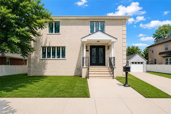 544 Falcon Avenue, Staten  Island, NY 10306