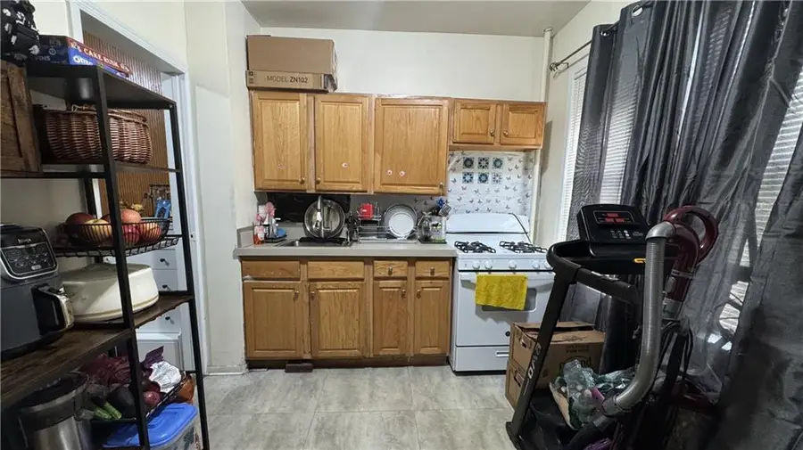 8A Brighton 10th Court, Brooklyn, NY 11235 - #3