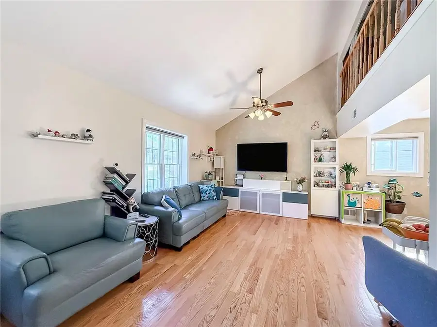 36 Village Lane #8B, Staten Island, NY 10312 - #3