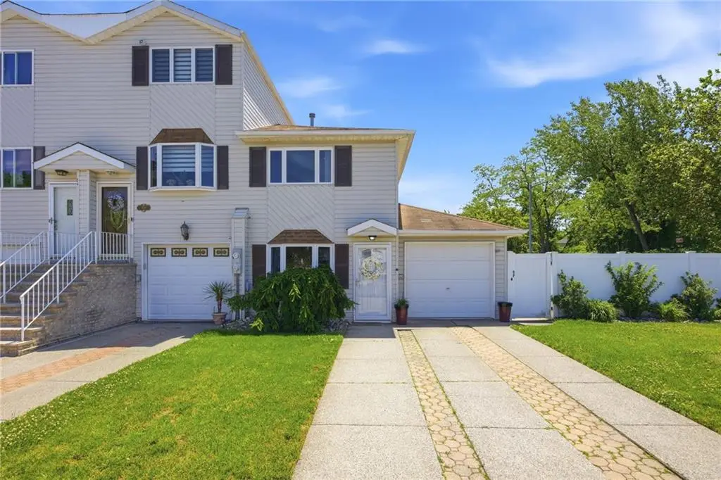 522 Medina Street, Staten Island, NY 10306 - #1