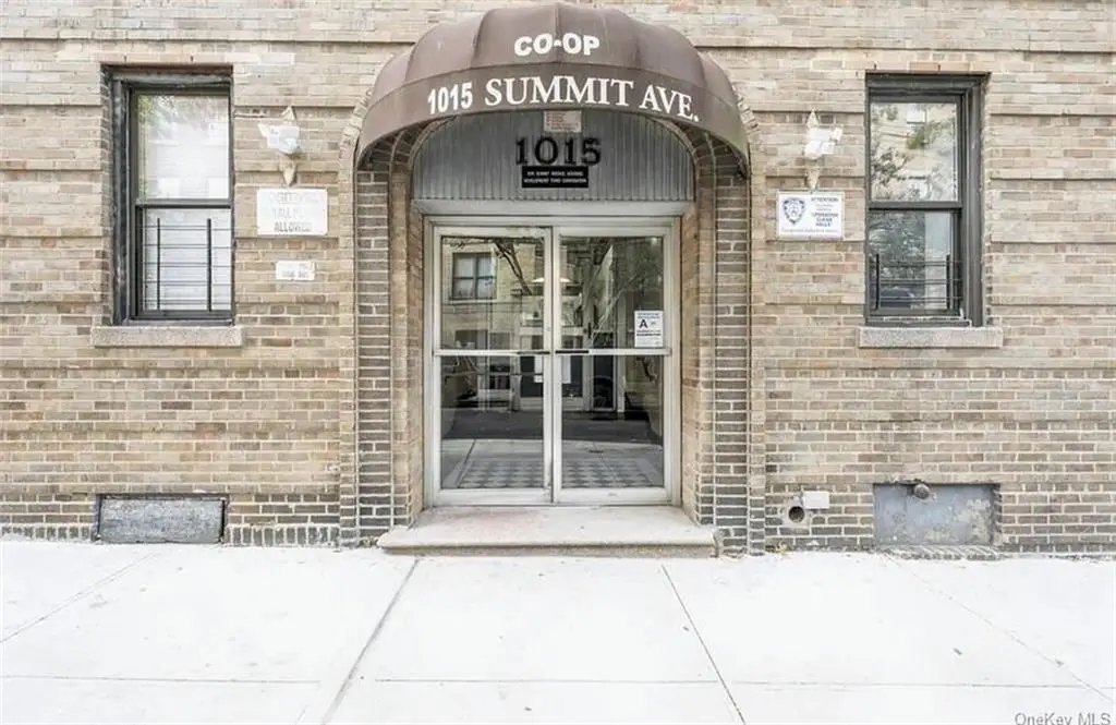 1015 Summit Avenue #4A, Bronx, NY 10452 - #1