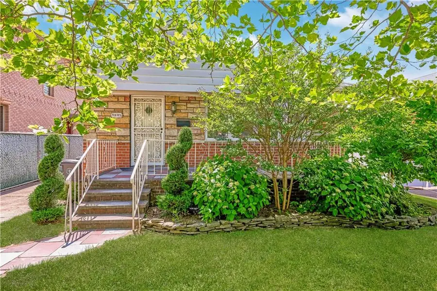 7326 171st Street, Fresh Meadows, NY 11366 - #2