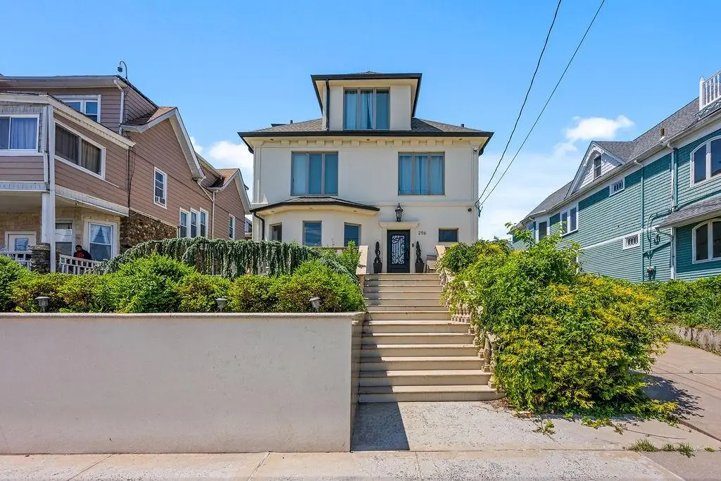 296 Edgewater Street, Staten Island, NY 10305 - #1