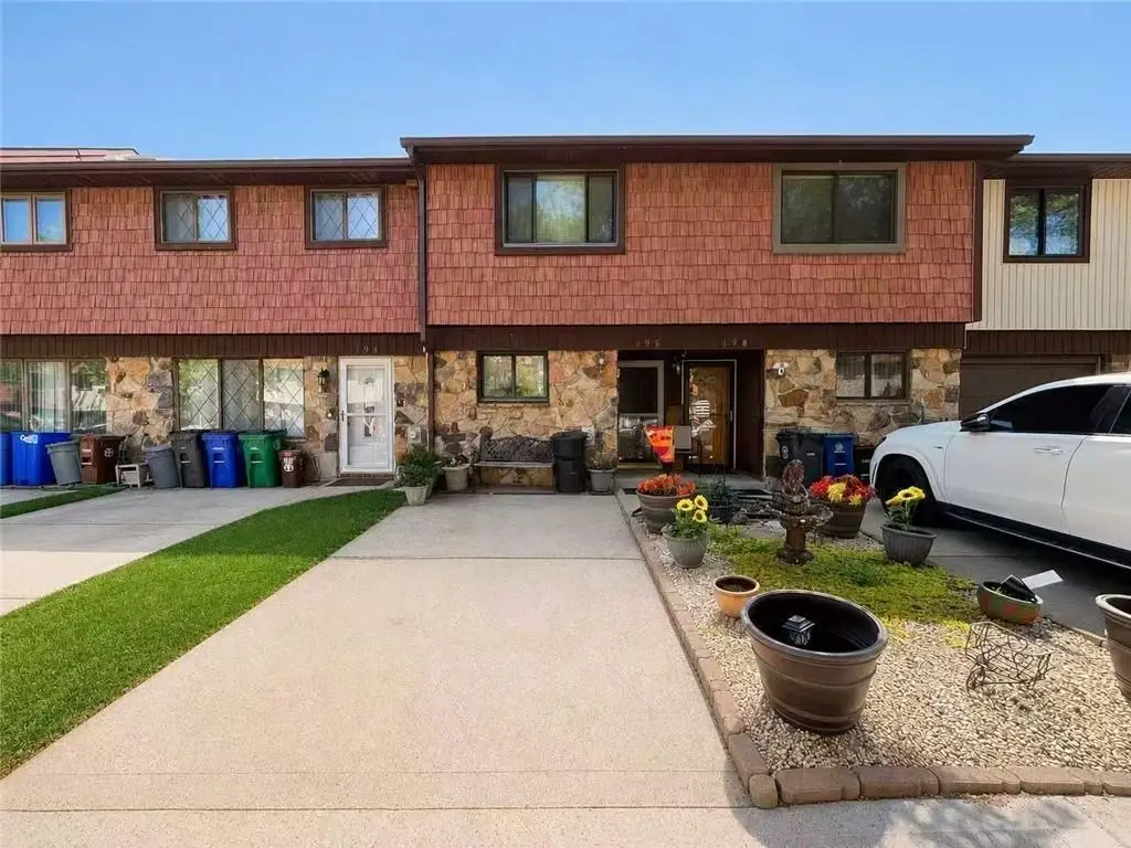 196 Rolling Hill Green, Staten Island, NY 10312 - #1