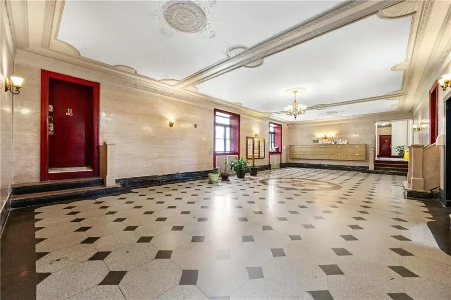 35 Crown Street #3B, Brooklyn, NY 11225 - #2