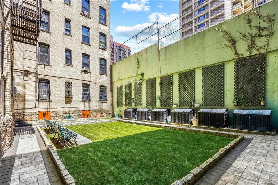 35 Crown Street #3B, Brooklyn, NY 11225 - #3