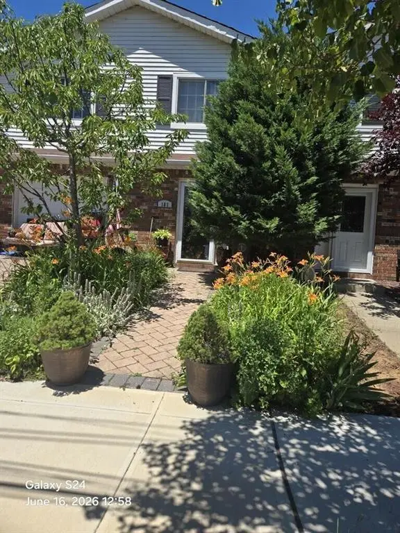 181 Mosely Avenue, Staten  Island, NY 10302