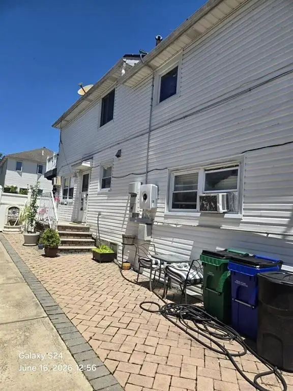 181 Mosely Avenue, Staten Island, NY 10302 - #3