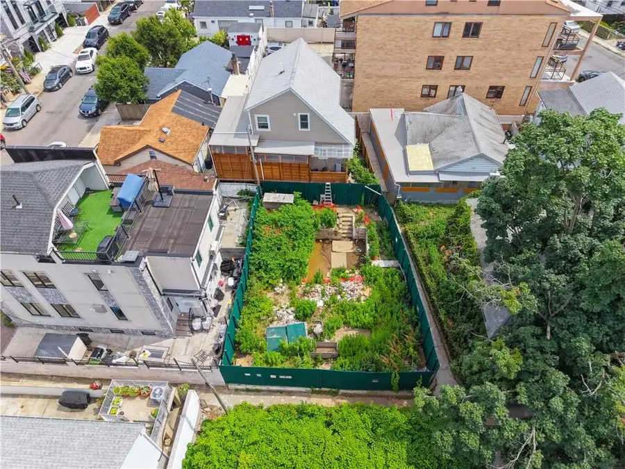 16A Dunne Place, Brooklyn, NY 11235 - #3