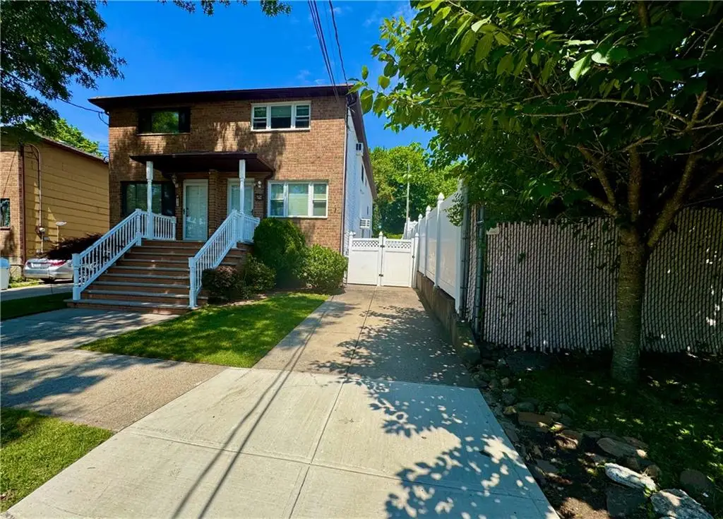 28 South Railroad Avenue, Staten Island, NY 10305 - #1