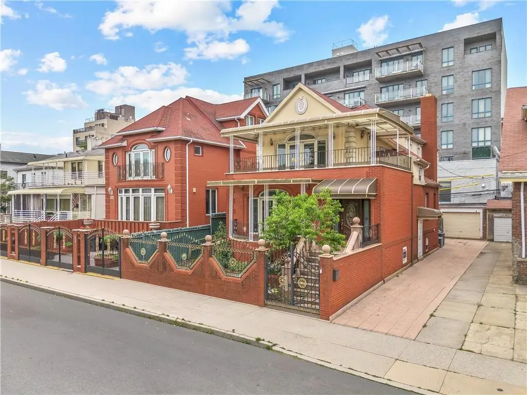 34 Amherst Street, Brooklyn, NY 11235 - #1