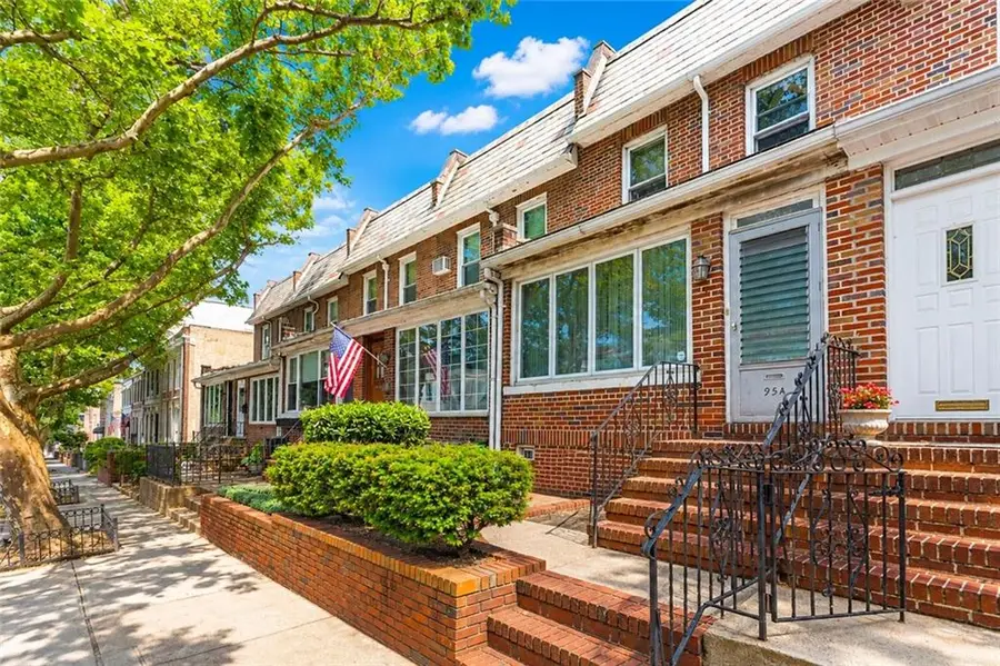 95 A 71st Street, Brooklyn, NY 11209 - #2