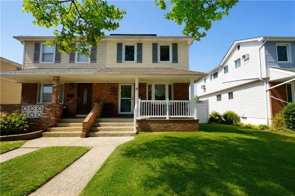 37 Middle Loop, Staten Island, NY 10308 - #1