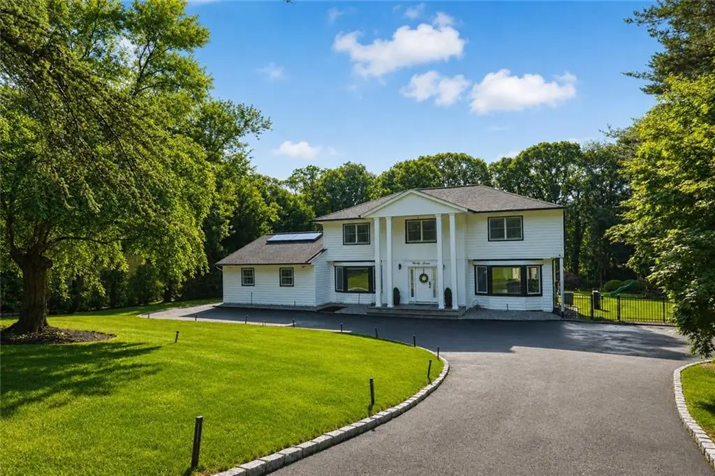 97 Buttonwood Drive, Huntington Station, NY 11746 - #1