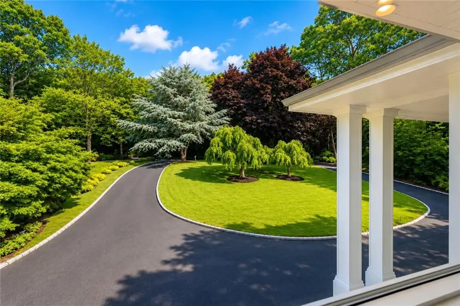 97 Buttonwood Drive, Huntington Station, NY 11746 - #2