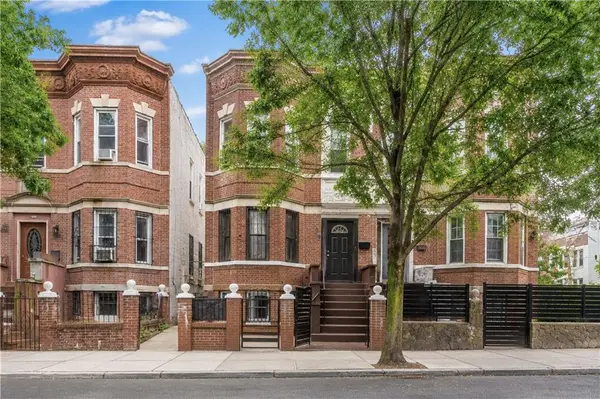 904 Avenue C, Brooklyn, NY 11218