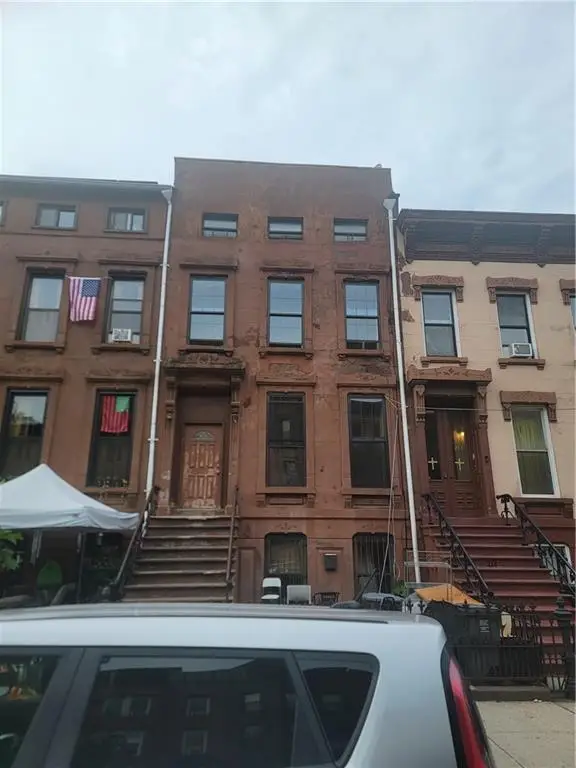 211 Van Buren Street, Brooklyn, NY 11221