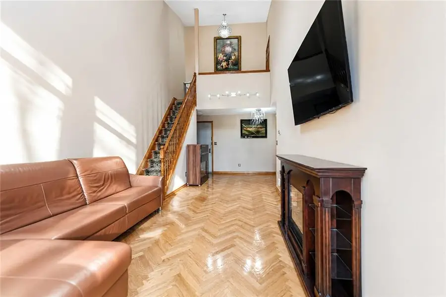 1109 Banner Avenue #6A, Brooklyn, NY 11235 - #3
