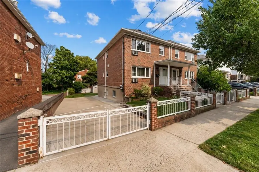 1548 Stadium Avenue, Bronx, NY 10465 - #2