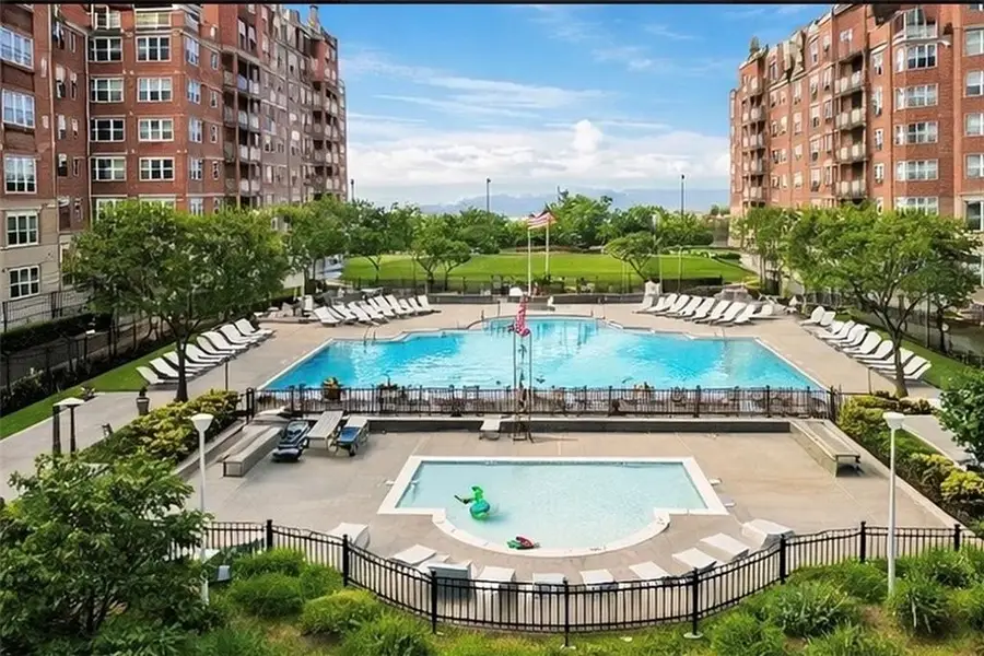 50 Oceana Dr West #10F, Brooklyn, NY 11235 - #2