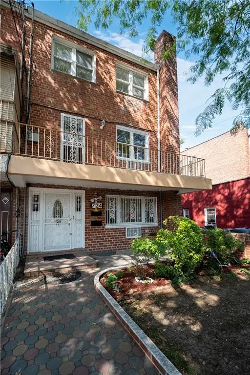 724 East 82nd Street, Brooklyn, NY 11236