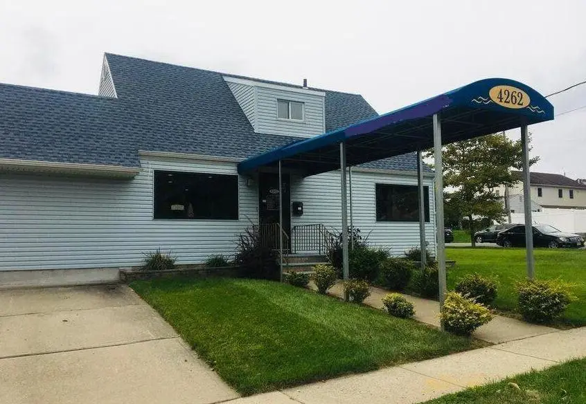 4262 Richmond Avenue, Staten Island, NY 10312 - #2