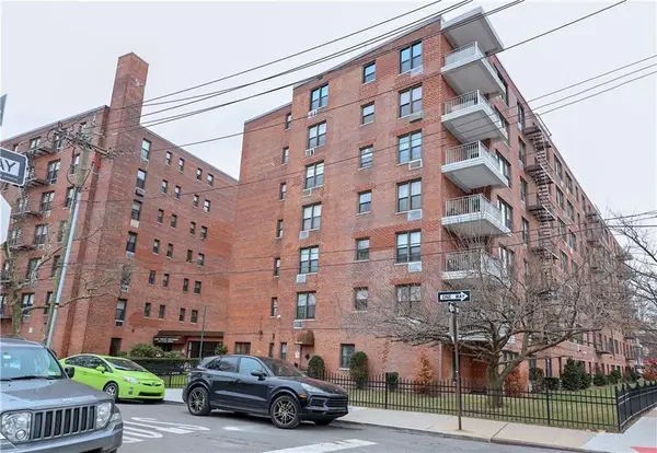 100 Colfax Avenue #2H, Staten  Island, NY 10306