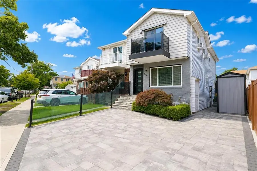 518 Tennyson Drive, Staten Island, NY 10312 - #2