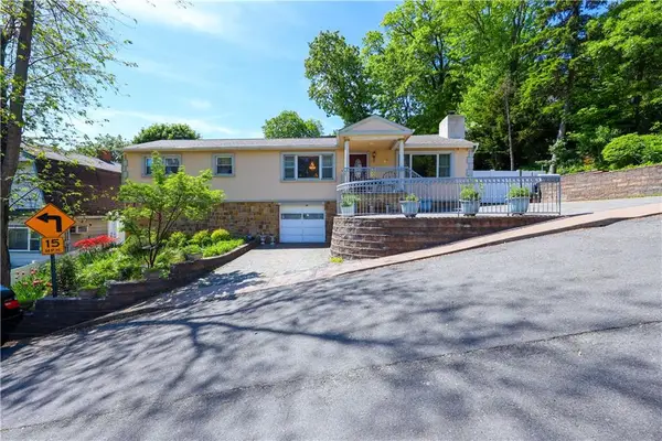 93 Centre Avenue, Staten  Island, NY 10304