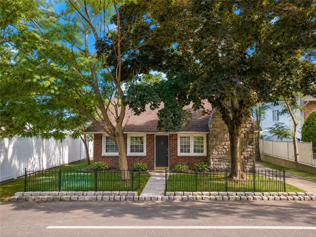 116 Sharrotts Road, Staten Island, NY 10309 - #1