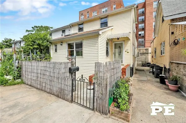 17 Margaret Court, Brooklyn, NY 11235