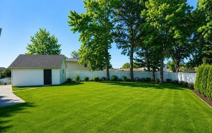 24 Ross Lane, Staten Island, NY 10312 - #2